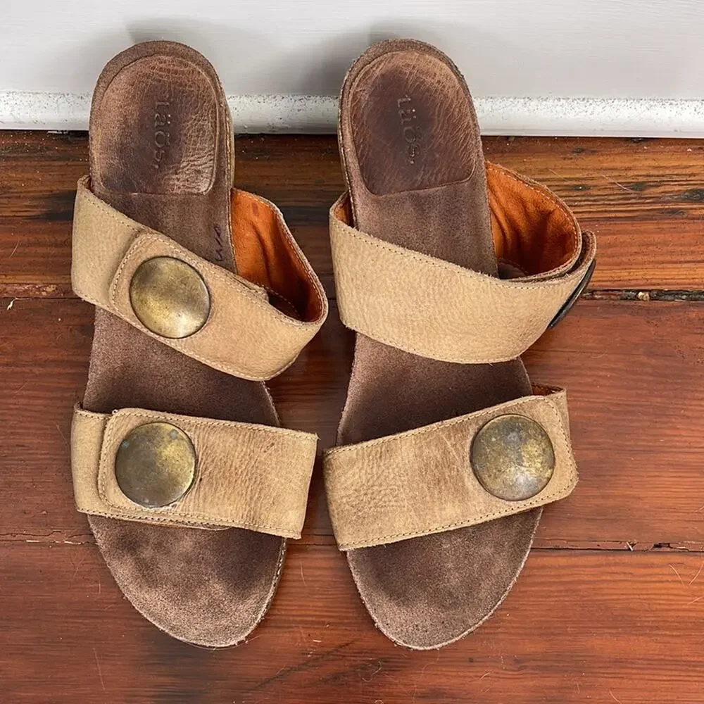Taos Carousel leather two strap slip on wedge sandals sz 37